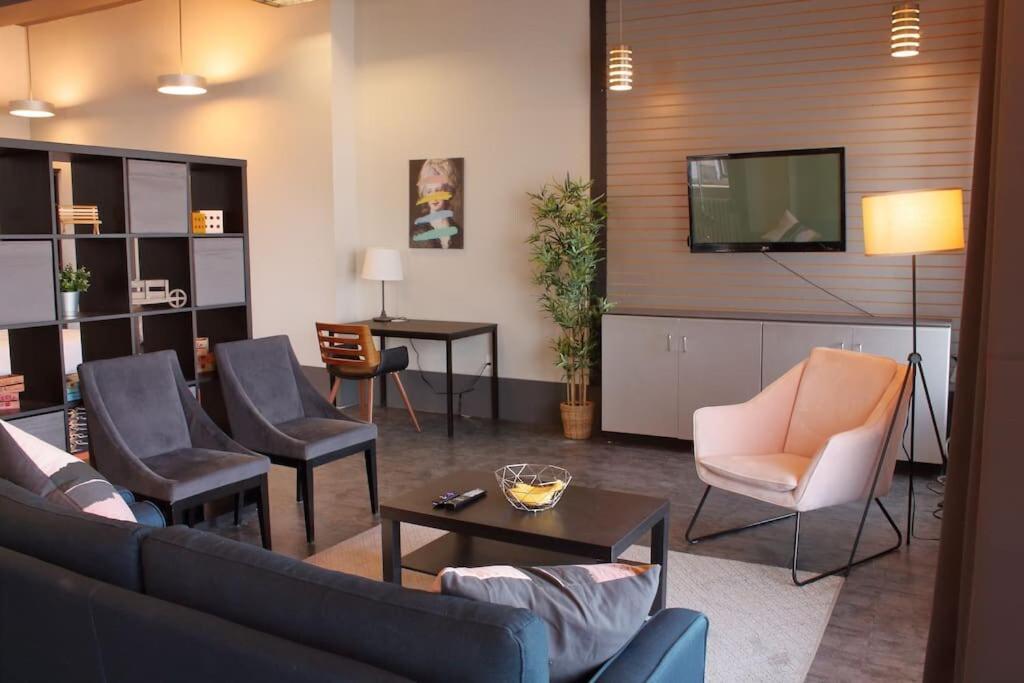 Suite #B, Industrial Styling, Ac هاليفاكس المظهر الخارجي الصورة