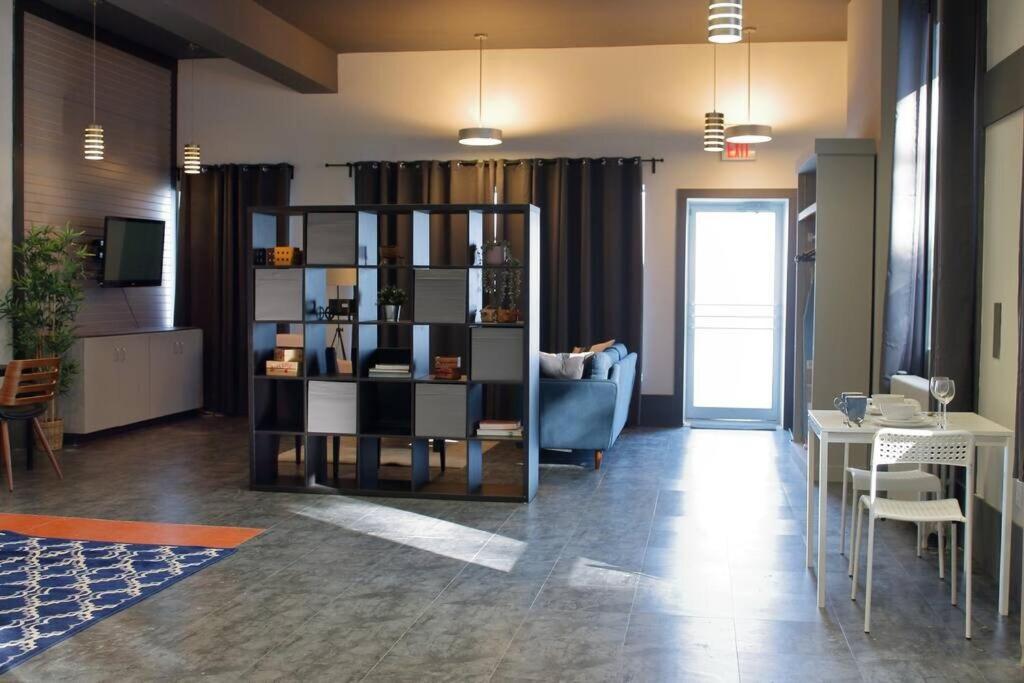 Suite #B, Industrial Styling, Ac هاليفاكس المظهر الخارجي الصورة