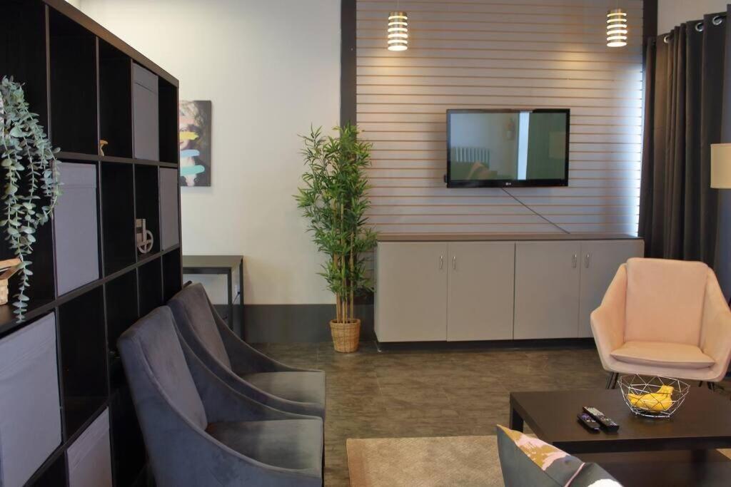 Suite #B, Industrial Styling, Ac هاليفاكس المظهر الخارجي الصورة